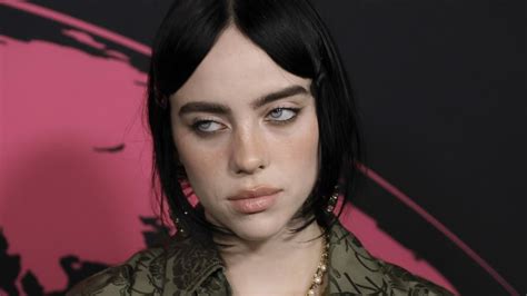 billie eilishnaked|Billie Eilish Shows Off Massive Back Tattoo In Topless Photo